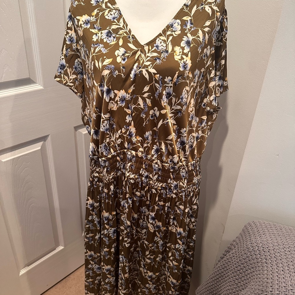 Lane Bryant Floral Satin Maxi Dress- Size 20